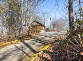 Forever Yours by American Patriot Getaways, khách sạn ở Cove Creek Cascades
