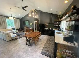 New Listing 2BR/2BA on Trout Lake HotTub & Firepit