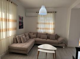 Apartment Center Korça, zelfstandige accommodatie in Korçë