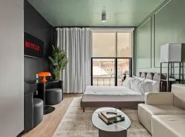 Sleek Ybor Studio Free Parking Minutes to DT