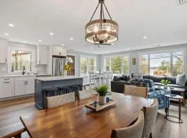 Lake Winnipesaukee Getaway - Boat Slip & Comfort