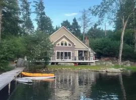 Bear Island Dockhouse - Paddle, Swim & Trails