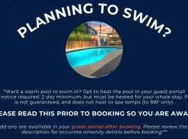 Blue Lagoon with Private Pool- Screened Porches off Suites- 2 Blocks to Beach