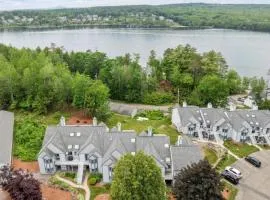 3BR Lake Winnipesaukee Condo with Sandy Beach