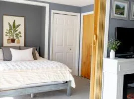 Cozy Lake Condo, Beach & Pool, Winnipesaukee