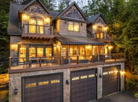 Luxury Lake Retreat, Game Room, Winnipesaukee，吉爾福特的飯店