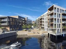Elegant city apartment in Bergen- Private outdoor patio and green oasis