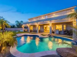 Golf Oasis New Outdoor Kitchen, Pool &4 King Beds