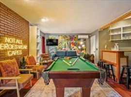 Sleeps 14 Hot Tub Paddle Boards Arcade Games
