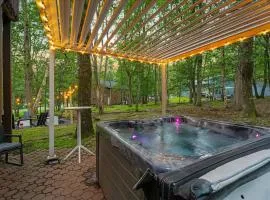 Sleeps 14 Hot Tub Paddle Boards Arcade Games