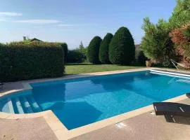5 Bed Villa, 6 Baths, View and Beautiful Pool
