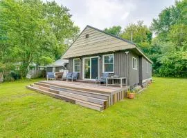 Walk to Cranberry Lake Quaint Family Cottage