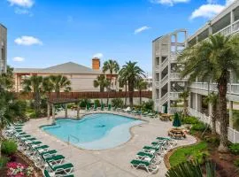 Your new happy condo On Seawall