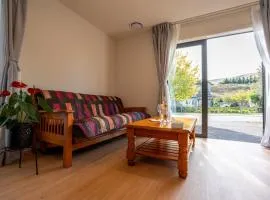 New 2 bedroom Holiday home with over 50 amenities in Queenstown, NZ