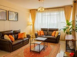 Bright & Airy Modern Apartment avenues