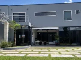 Linda y comoda casa completa