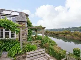 Island House