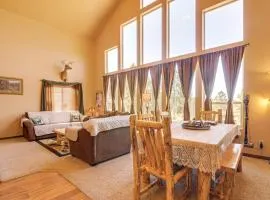 Luxe Cabin Retreat, Near Bryce and Zion Natl Parks!