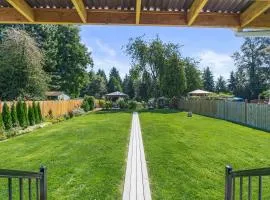 Spacious RiverSide House, 10 mins to SeaTac Airport