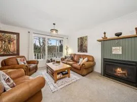 Banksia Mountain Retreat