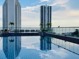 Laguna Bay 2 Sea View Rooftop Pool