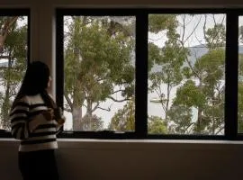 Bay View Retreats- Ocean mist