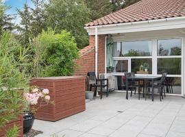 4 star holiday home in Blåvand, Hotel in Blåvand