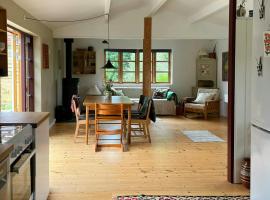 Family House By Roskilde Fjord And North Forest, hotel in Jægerspris