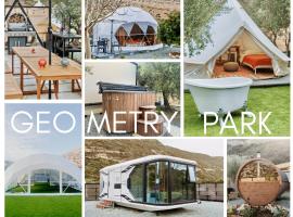 Geometry Park, шале у місті Ayios Theodhoros