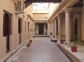 The Imperial Regency: Porbandar şehrinde bir evcil hayvan dostu otel