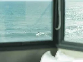 A-Lofts Sky Suite amazing beachfront 360 sea view