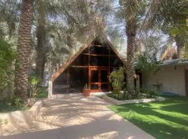 منتجع وأكواخ الأرازي