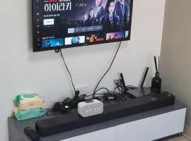 1-3507#Sinnonhyeon High-rise View #Garden View #Gangnam Station Line 2, Sinbundang Line #Sinnonhyeon Station Line 9 #Hotel Bedding #New Building