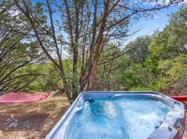 Cozy Cabin, ξενοδοχείο σε Wimberley