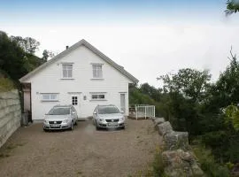 10 person holiday home in Lindesnes