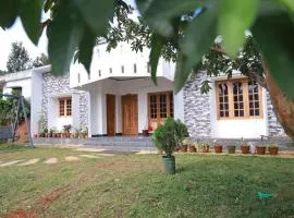 Munnar Mountain view cottage