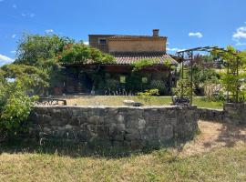 La Bannette - Chambres et table d'hôtes – hotel w mieście Thoard