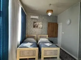 Chelo Guest House