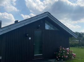 Cozy Summerhouse, khách sạn ở Skibby