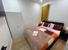 2 Bedroom Modern Unit in Central Manhattan