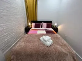 2 Bedroom Modern Unit in Central Manhattan