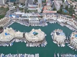Puerto marina con gran terraza