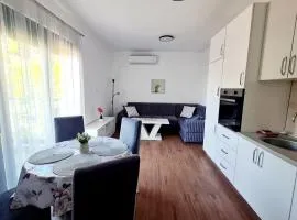 Helen Lux Apartments