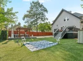 Cozy 4BR Home, Sleeps 12, Near PHL, Eagles Field, UPENN, Fast Wi-Fi, Queen Bed, Parking