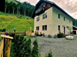 Holiday Home Muhr near Katschberg Ski Area, hotel di Muhr