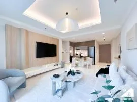 Palm Jumeirah 1BR - Beach, Pool & Atlantis Views