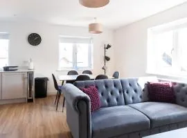 Sleek & Cozy 2BR Apartment for Your Stay # 3