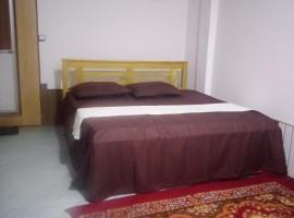 Rooms，Meda-Ela的有熱水按摩池的飯店