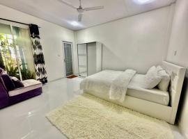 Violetfehi Homestay, hotel na praia em Fuvahmulah