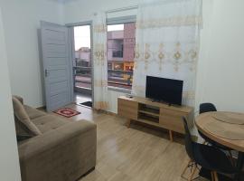 Apto no coração da cidade, ξενοδοχείο σε Tuparendi